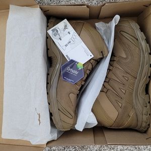 Mens Salomon XA forces mid boots, New with tags